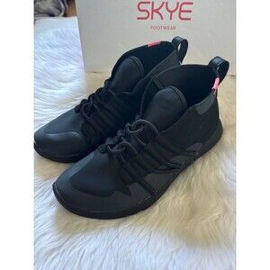 Skye Powll sneaker Size 7.5 womens